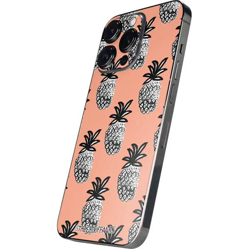 Bouffants and Broken Hearts Gray Scale Pineapple iPhone 14 Pro Skin